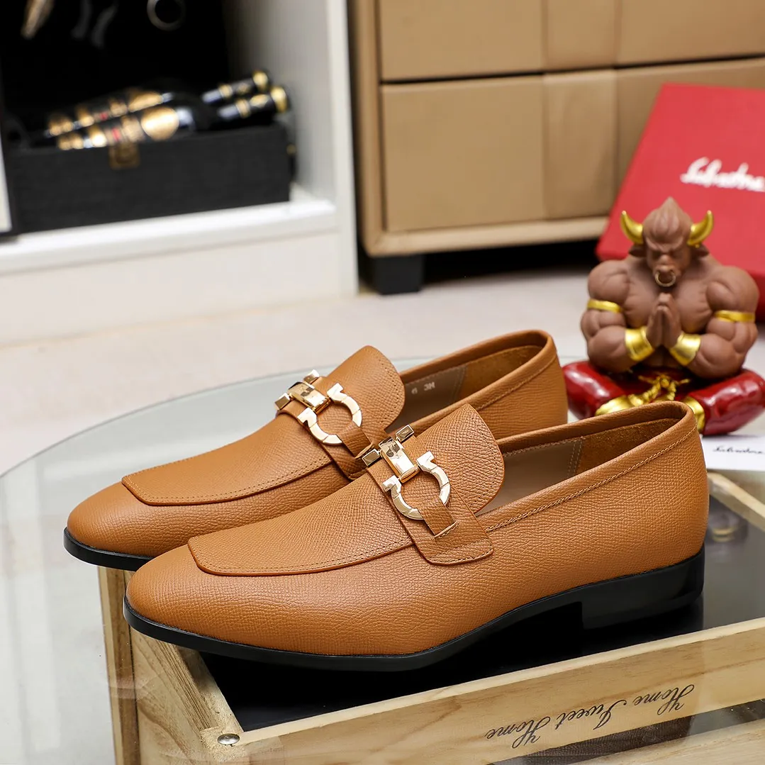 Men's shoes 💰600 🕷🕷🐂【Ferragamo】 Popular fashion casual shoes🇨🇳Official website counter 1:1 production, original mold opening💯Good quality can be seen, imported high-end first-layer pebbled calfskin, water-dyed🐂leather lining🌿very clear texture, high-quality waterproof, non-slip and wear-resistant outsole🎋high quality and low price, truly handmade🍓, 5 colors available! Code number 38-44 (45. To be customized)